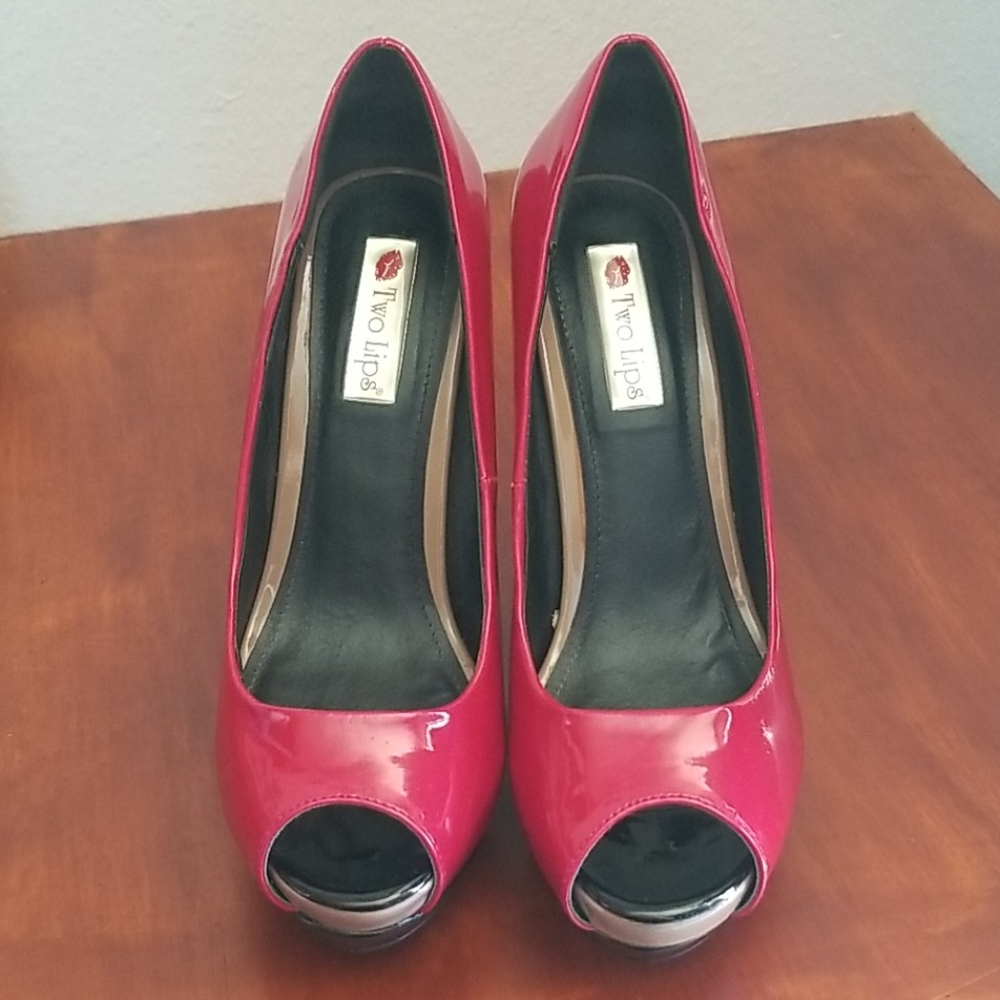 Two Lips Red Heels